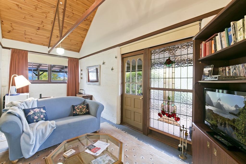 Hillside Country Retreat Hotel York Bagian luar foto