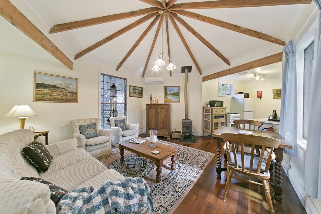 Hillside Country Retreat Hotel York Bagian luar foto